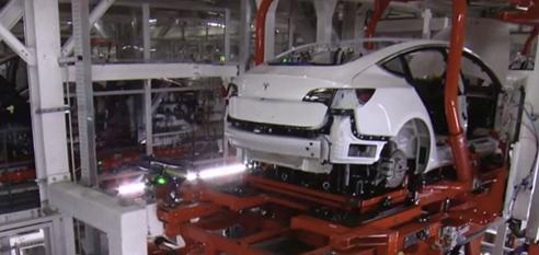 全自動(dòng)化生產(chǎn)的 Tesla 為什么 Model 3 制造速度這么慢呢？