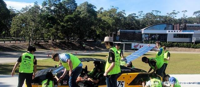 采用3D打印制造的太陽能電動車，時速60公里，可以無限續(xù)航