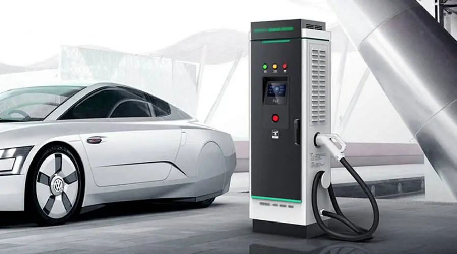 直面挑戰(zhàn)，新能源汽車向科技創(chuàng)新要答案